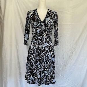 Wrappable V-Neck Black and Light Blue Printed Dress